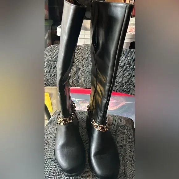 Just Fab Remy Chain Detail Riding Black Boots - Picture 3 of 16